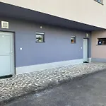 Cara\'S House
